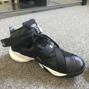 Lebron Soldier 9 Team